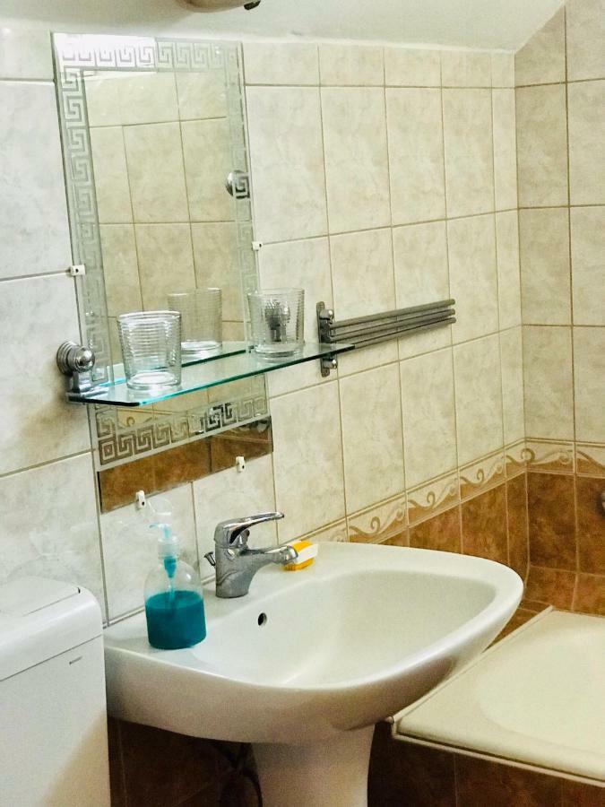 Апартаменты Aranylo Apartman2 Хайдусобосло Экстерьер фото
