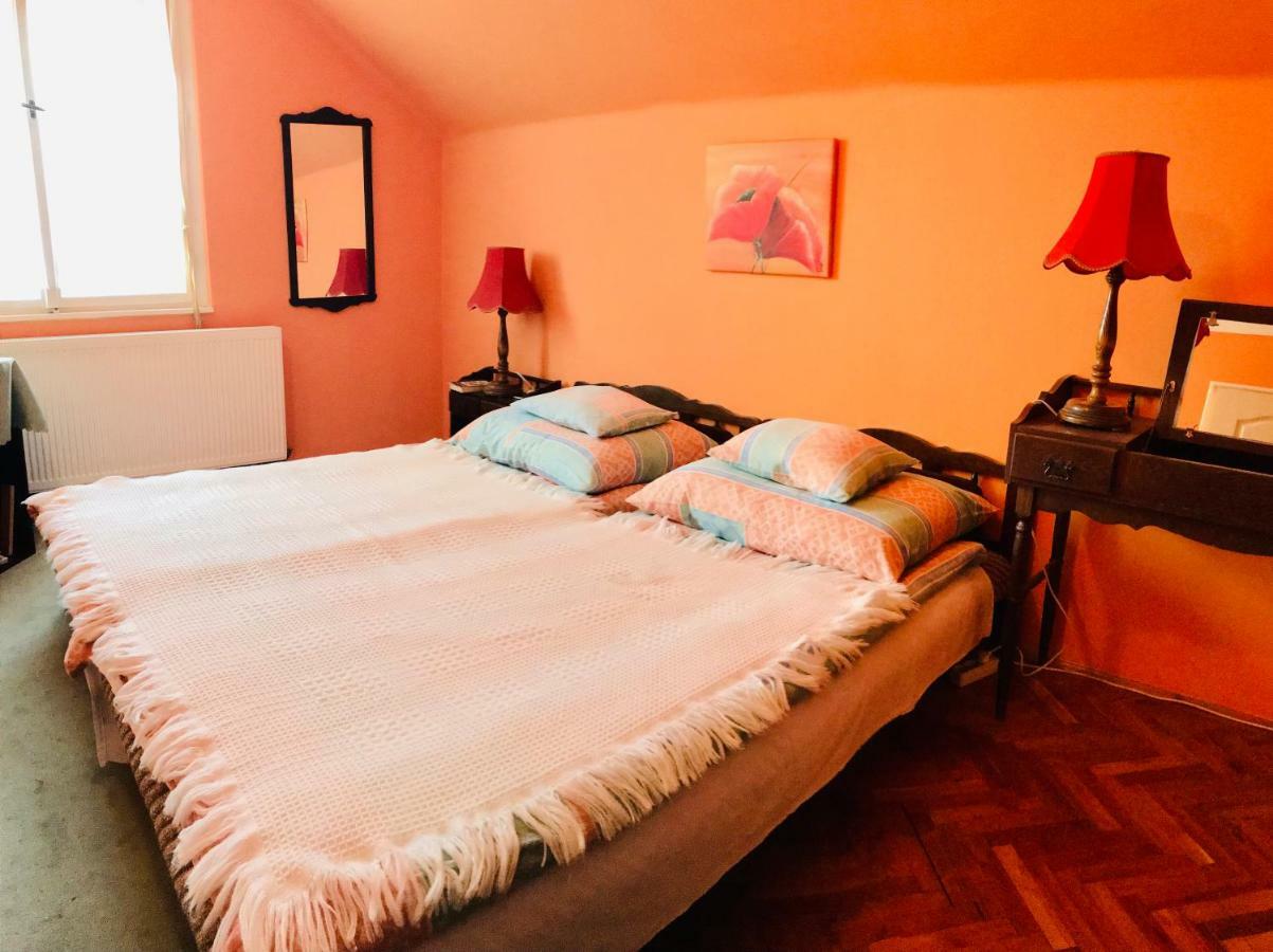 Апартаменты Aranylo Apartman2 Хайдусобосло Экстерьер фото