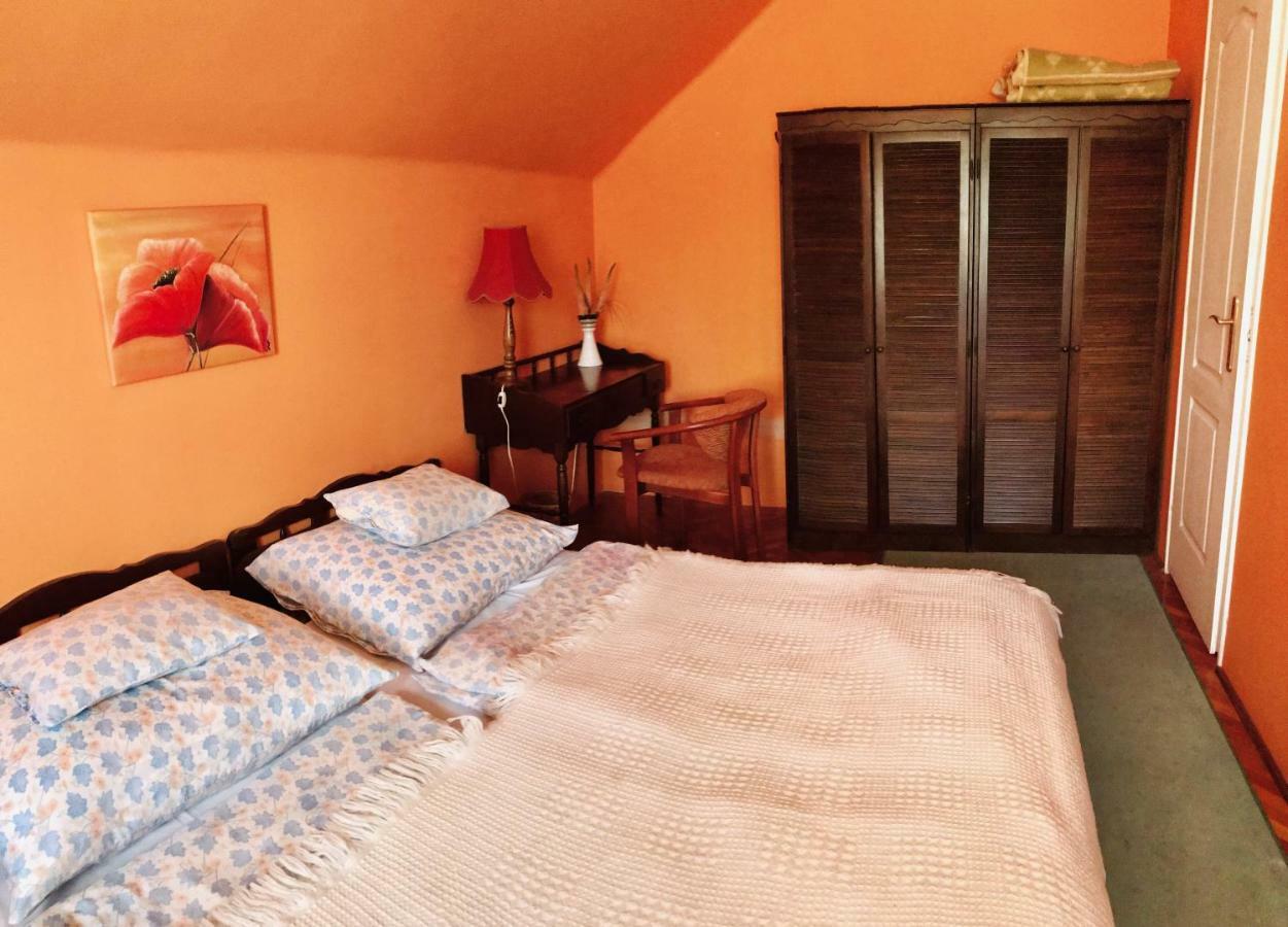 Апартаменты Aranylo Apartman2 Хайдусобосло Экстерьер фото